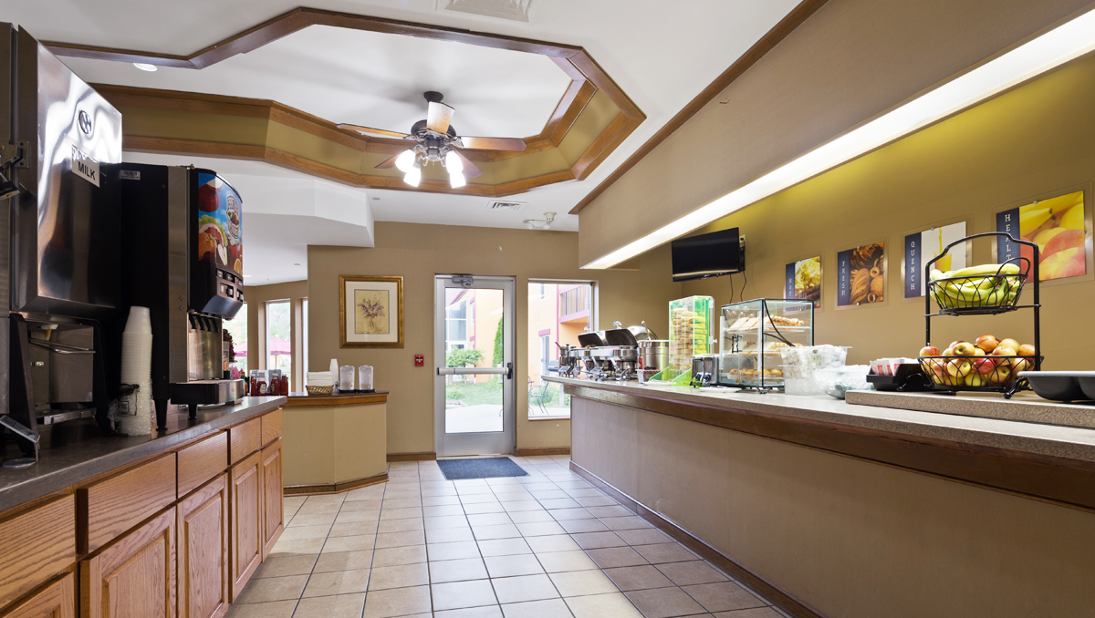 Chicago Club Inn Suites