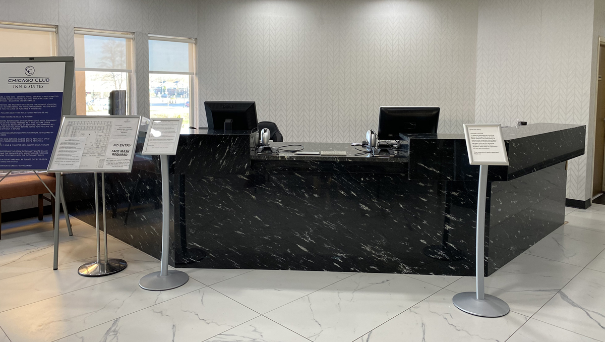 Chicago Club Inn Suites